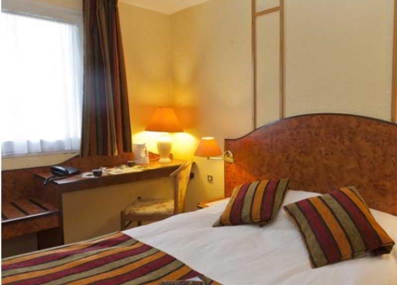 Logis Cottage Hotel Calais Exterior foto